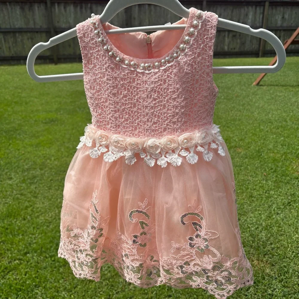 Peachy pink Unbranded sleeveless formal dress with lace pearls sequins 3t/4t GUC